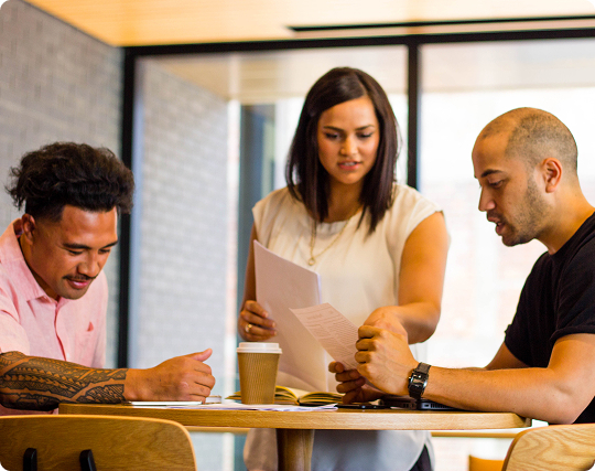 When to use the feedback and complaint handling process The complaint handling process can be used to: